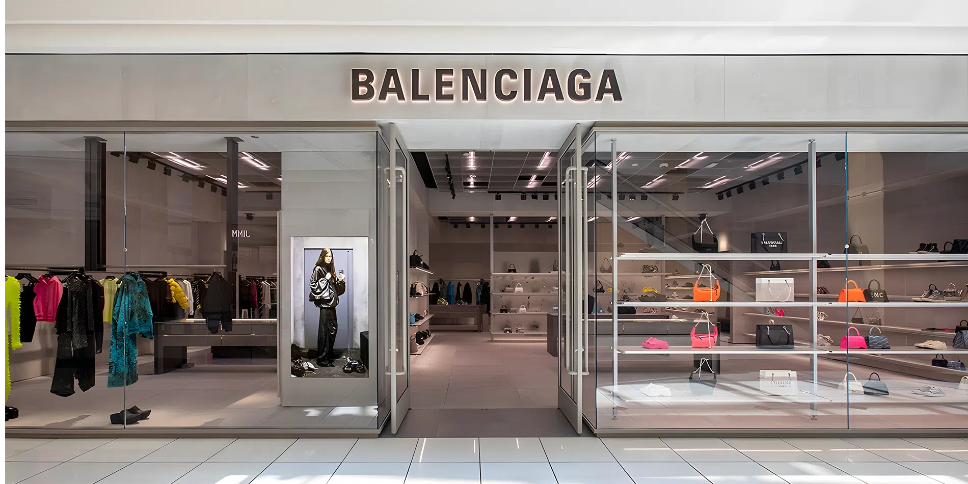 Banner 1 - Balenciaga Store US