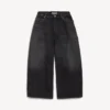 Men’s curved jeans in black