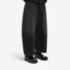 Men’s curved jeans in black