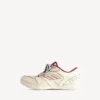 Men’s hamptons medium worn-out sneaker in off white/red