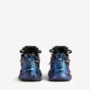 Men’s runner iridescent sneaker in blue