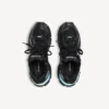 Men’s runner led sneaker in black