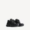 Men’s runner sneaker in black