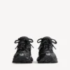 Men’s runner sneaker in black