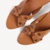 Women’s city sandal in camel