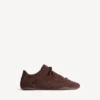 Women’s city sneaker in brown