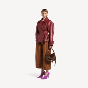 Women’s folded short trench in burgundy