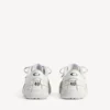 Women’s hamptons medium worn-out sneaker in white