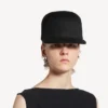 Women’s hat in black