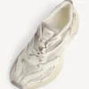 Men’s jet sneaker in eggshell