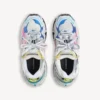 Women’s runner sneaker in multicolored