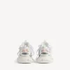 Women’s track bow sneaker in white/pink